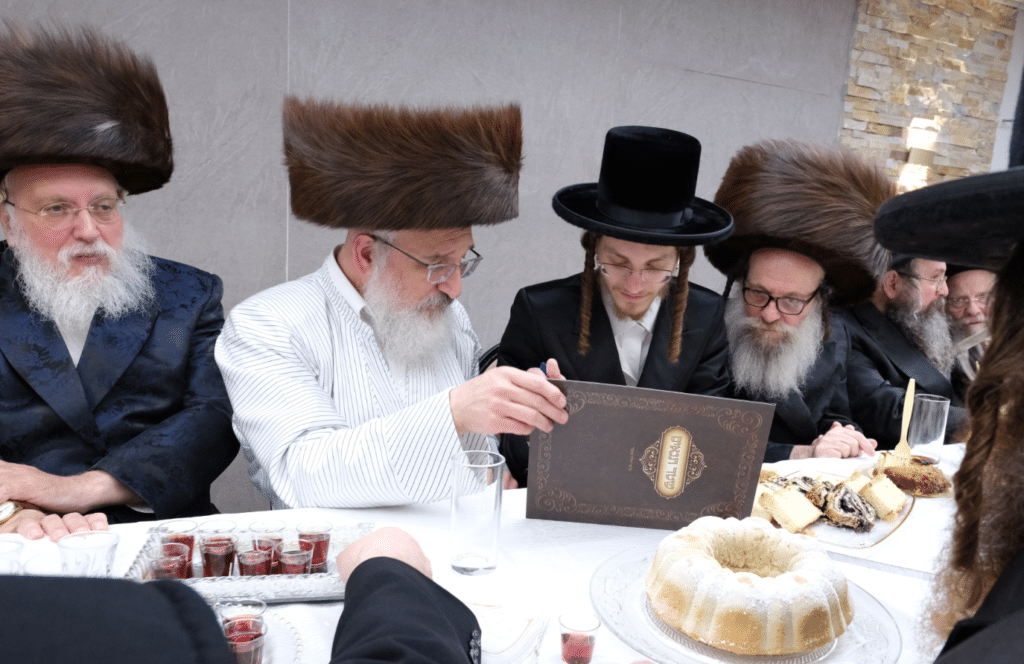 שמחת אירוסי בת זקוניו של כ"ק האדמו"ר מקאסאן שליט"א