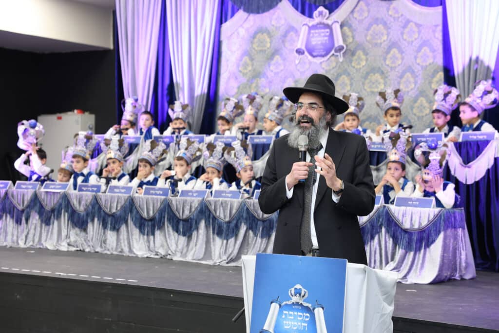 גלריה: מעמד מסיבת חומש בת"ת "תורת השם" בבית שמש