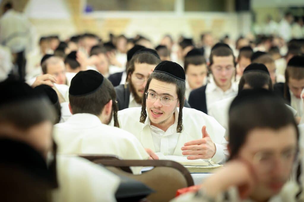 קרוב לאלף לומדים במעמד במיוחד של קהילת המתמידים