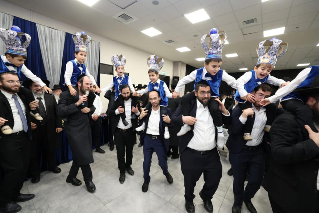 גלריה: מעמד מסיבת חומש בת"ת "תורת השם" בבית שמש