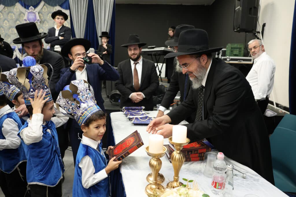 גלריה: מעמד מסיבת חומש בת"ת "תורת השם" בבית שמש