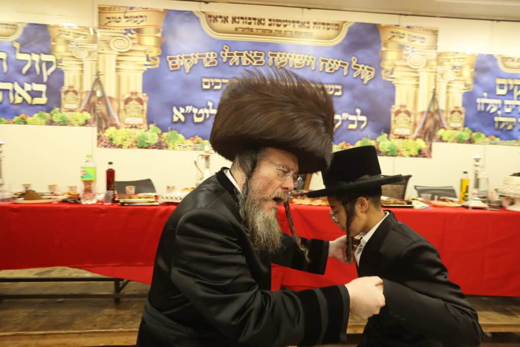 שמחת הבר מצוה לבנו של האדמו"ר מברדיטשוב נדבורנה אראד