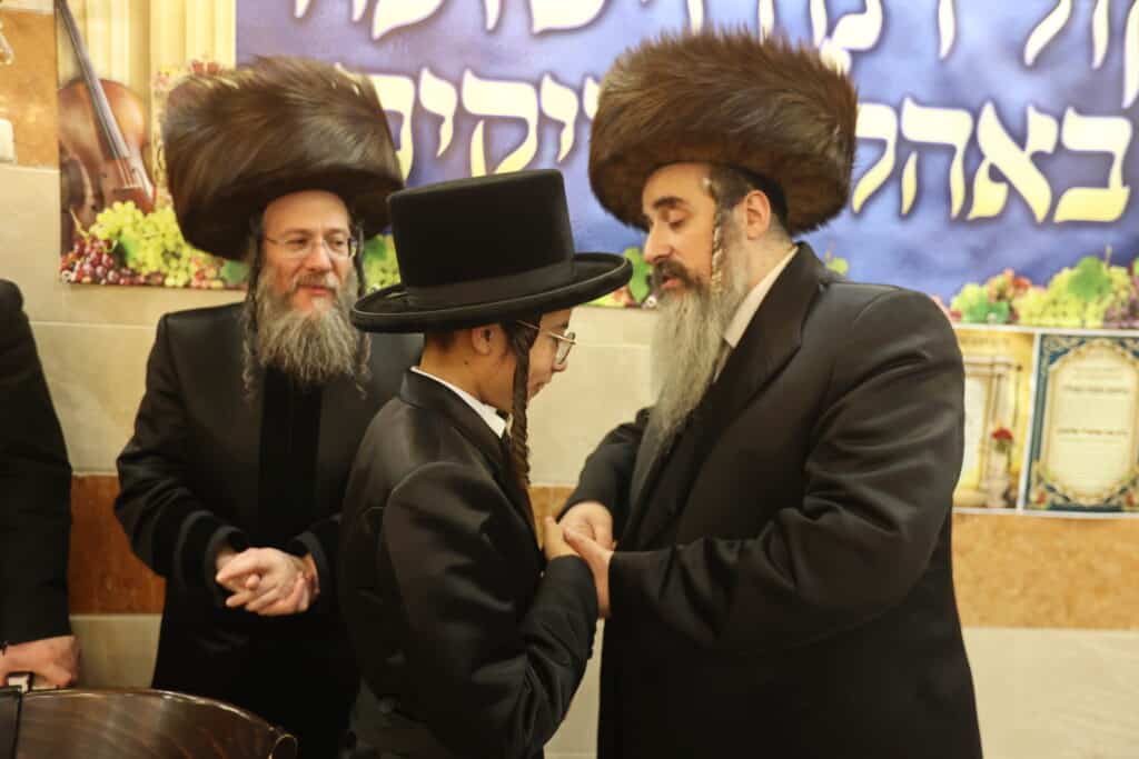 שמחת הבר מצוה לבנו של האדמו"ר מברדיטשוב נדבורנה אראד