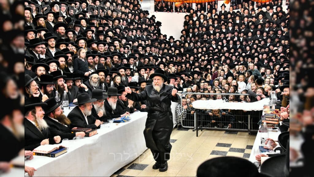 המשב"ק: המשגיח שעזב את הכנס ומנורת הענק שנחנכה