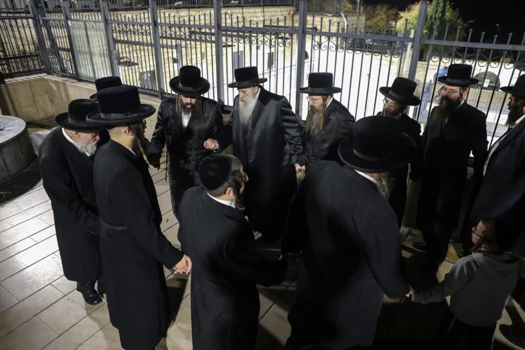 שמחת החלאקה לנין האדמו"ר מטשארנאביל במירון