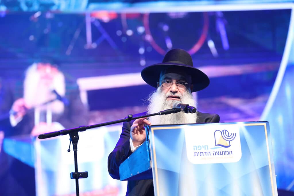 בחיפה התכנסו להודות ולהלל עם ענקי הזמר