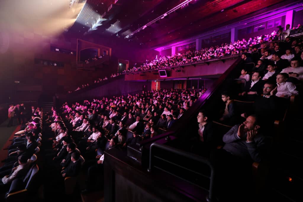 בחיפה התכנסו להודות ולהלל עם ענקי הזמר