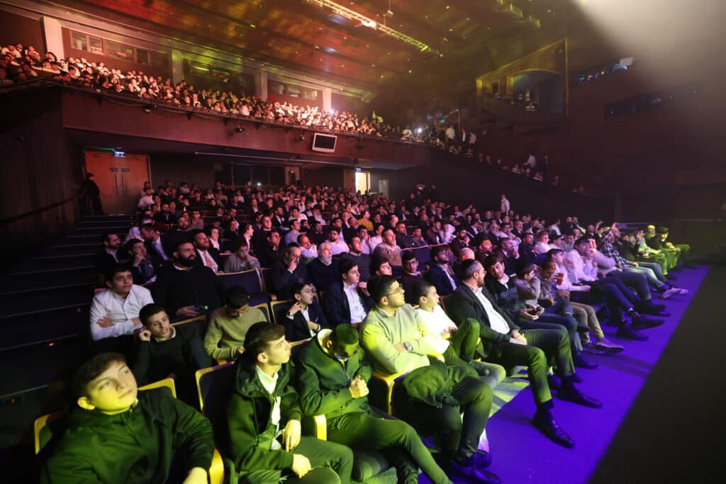 בחיפה התכנסו להודות ולהלל עם ענקי הזמר