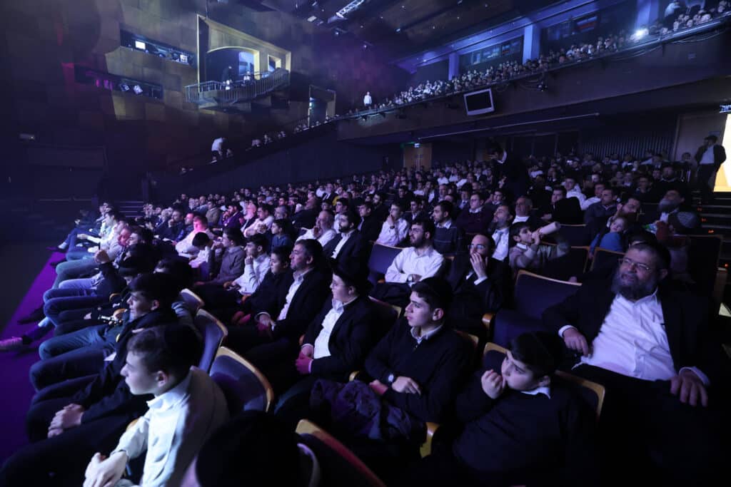 בחיפה התכנסו להודות ולהלל עם ענקי הזמר