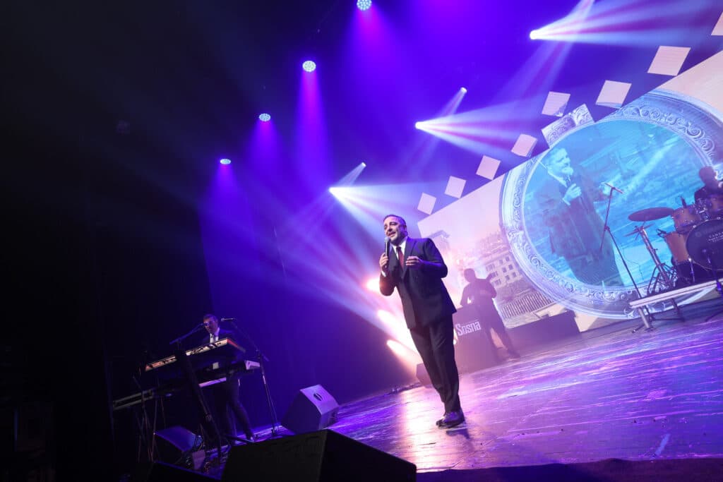 בחיפה התכנסו להודות ולהלל עם ענקי הזמר