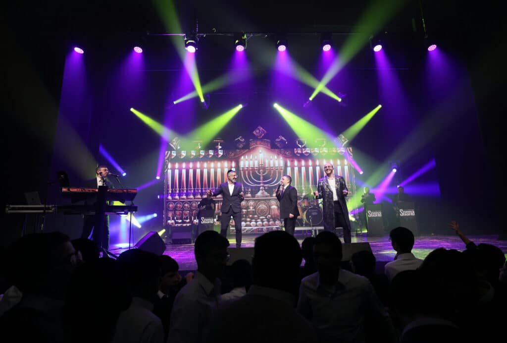 בחיפה התכנסו להודות ולהלל עם ענקי הזמר