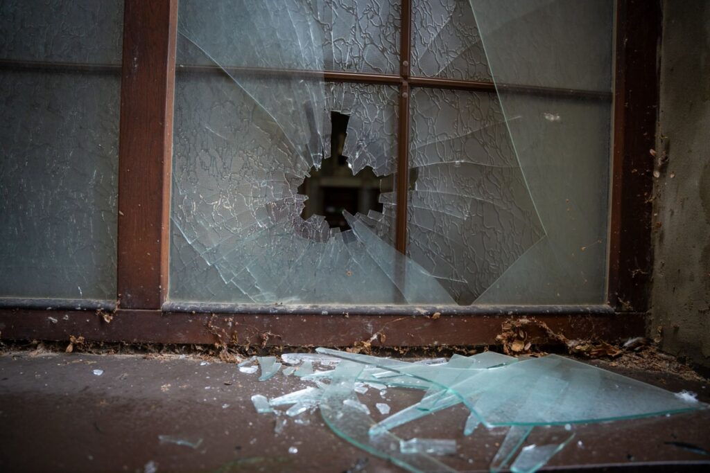 מסע החירום של האדמו"ר מסאדיגורה להצלת הקלויז שנחרב בפוגרום נורא