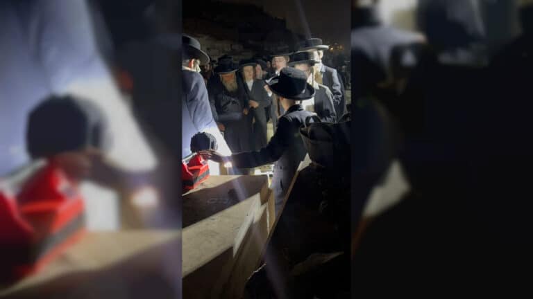 שלחה את הילדים בבוקר למוסדות החינוך; בצהריים התמוטטה בפתאומיות