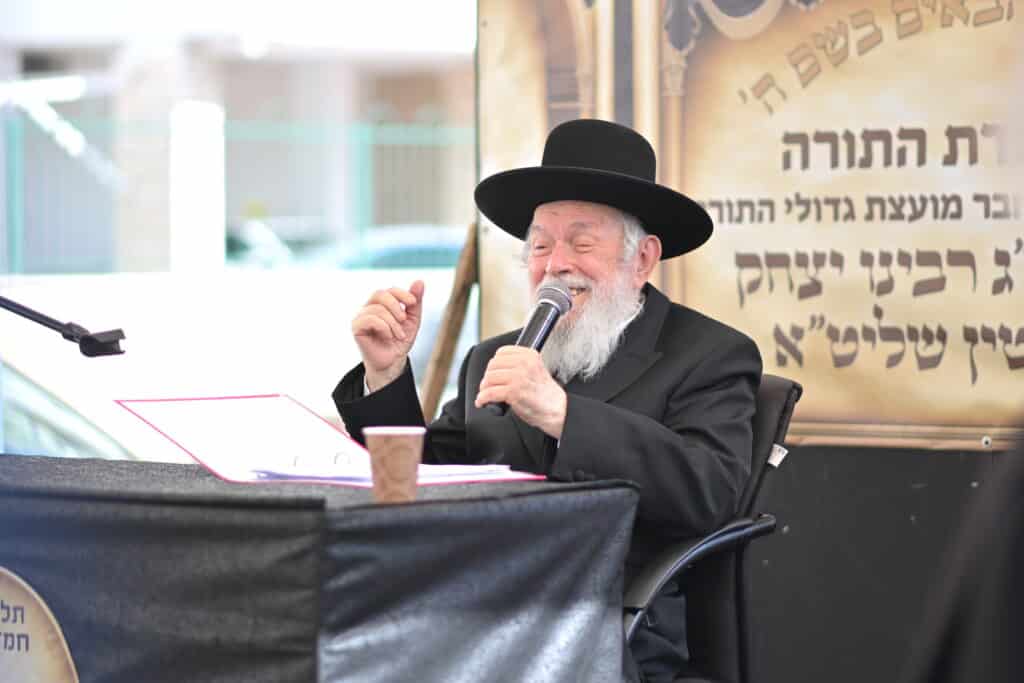 הגר"י זילברשטיין בביקור נדיר בת"ת 'חמדת התורה' בטבריה