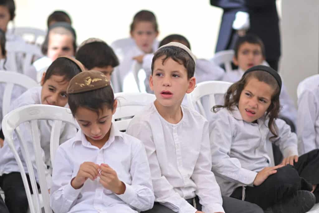 הגר"י זילברשטיין בביקור נדיר בת"ת 'חמדת התורה' בטבריה