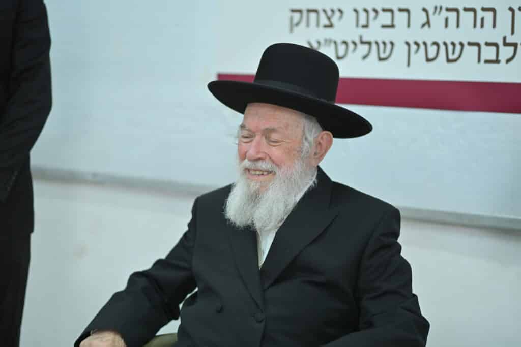 הגר"י זילברשטיין בביקור נדיר בת"ת 'חמדת התורה' בטבריה