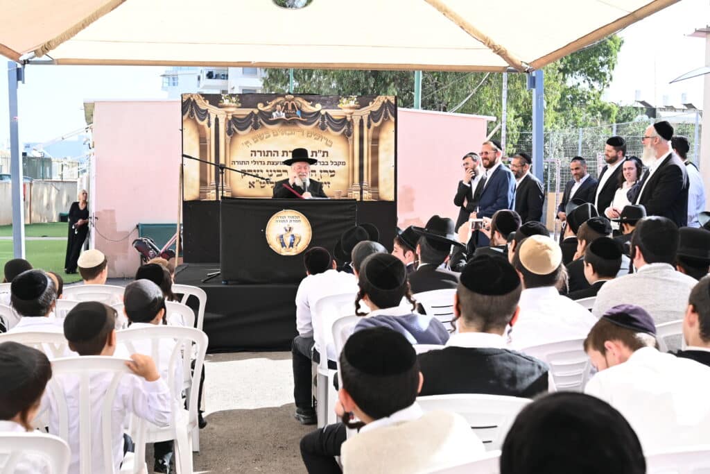 הגר"י זילברשטיין בביקור נדיר בת"ת 'חמדת התורה' בטבריה