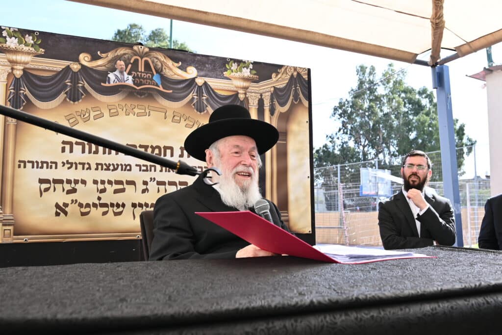 הגר"י זילברשטיין בביקור נדיר בת"ת 'חמדת התורה' בטבריה