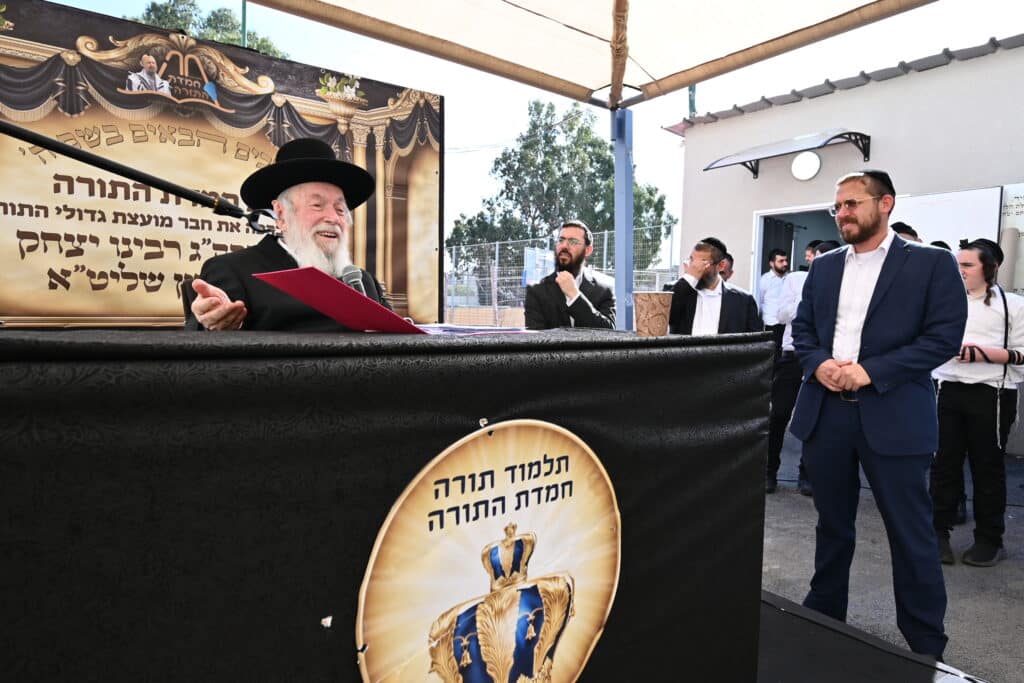 הגר"י זילברשטיין בביקור נדיר בת"ת 'חמדת התורה' בטבריה