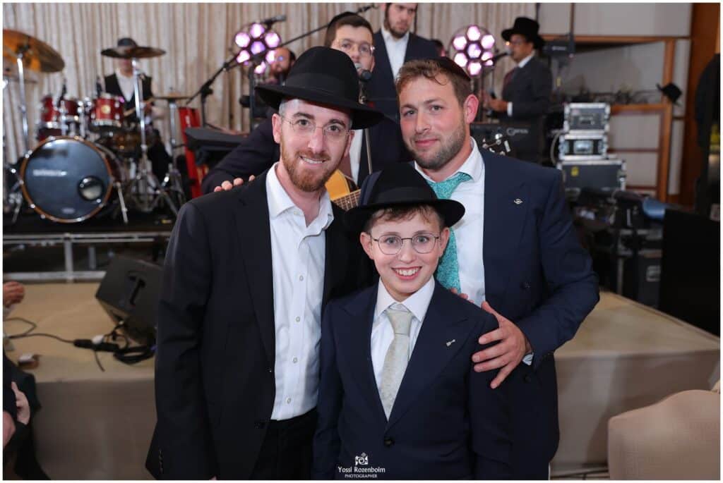 רבנים, אדמו"רים ואישי ציבור השתתפו בבר המצווה לבנו של היזם איציק פילץ