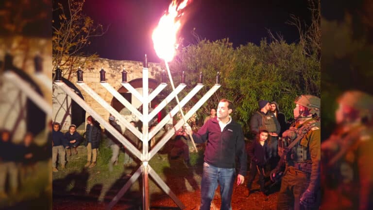 גרעין השיבה הדליק את הנר השמיני בשא-נור