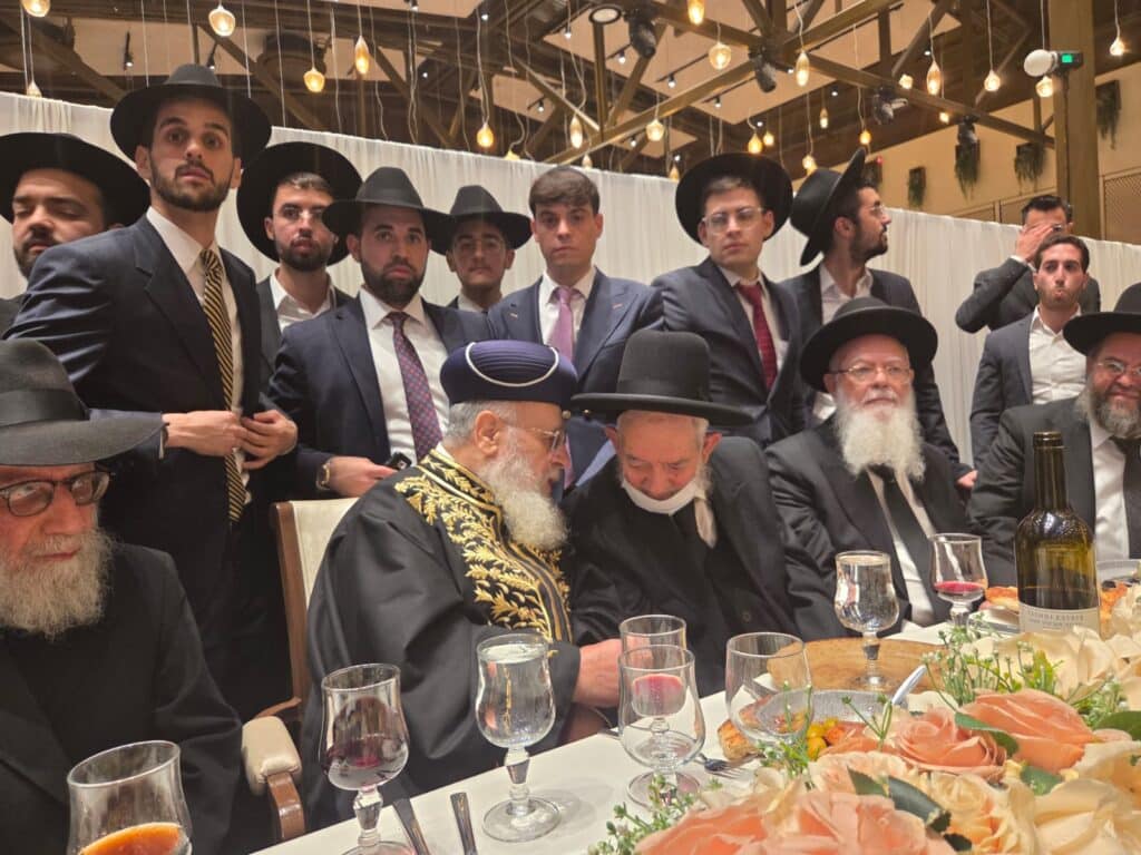 גלריה: שמחת נישואי נכדו של הגה״צ רבי יצחק כהן