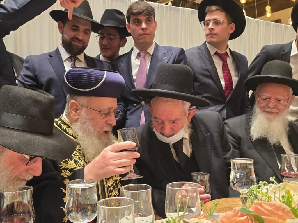 גלריה: שמחת נישואי נכדו של הגה״צ רבי יצחק כהן