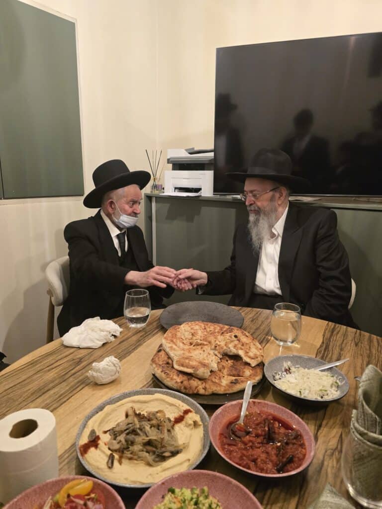 גלריה: שמחת נישואי נכדו של הגה״צ רבי יצחק כהן