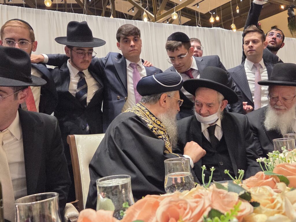 גלריה: שמחת נישואי נכדו של הגה״צ רבי יצחק כהן