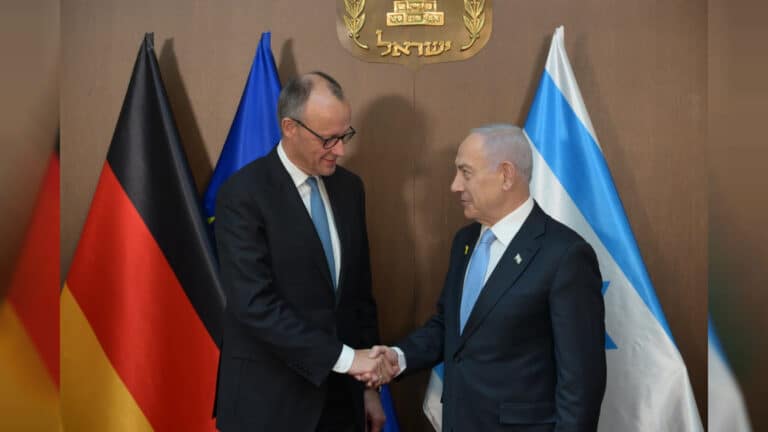 לא אסכים לפרוש מהחיים הפוליטיים בתמורה לחנינה