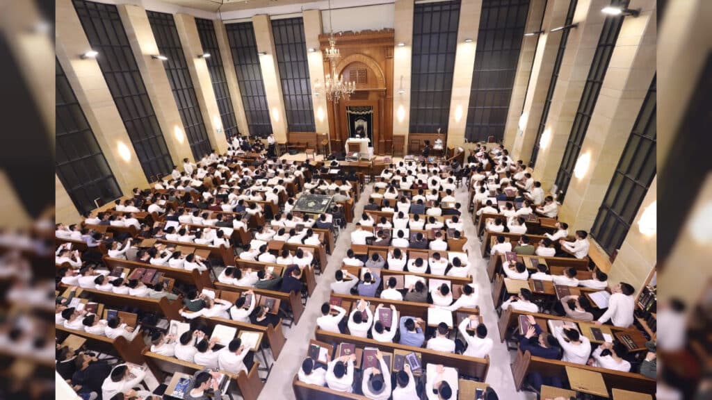 "אין זמן פטור מלימוד, להיות שקועים בתורה"