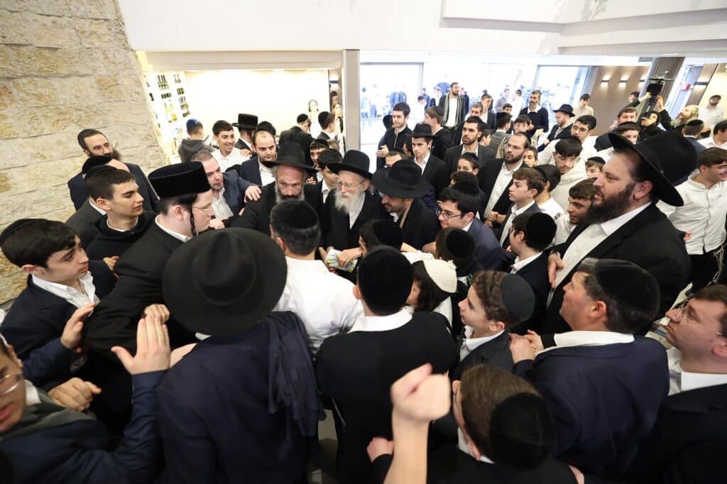 מאות מתלמידי ישיבות רשת 'שתילים' השתתפו במעמד אדיר בראשות הגר"ש גלאי