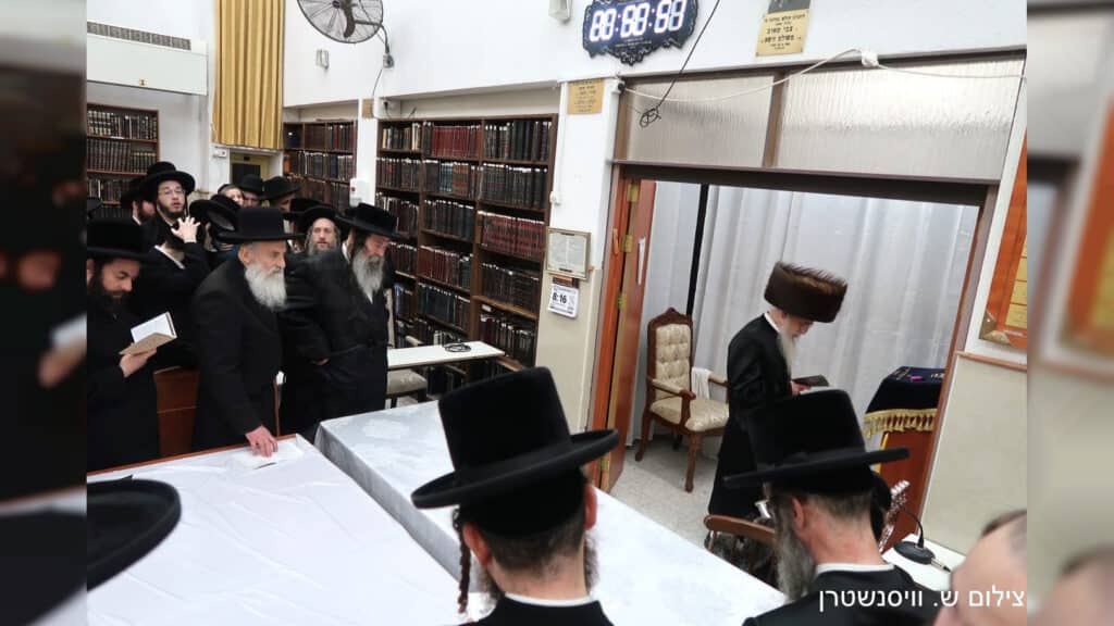 המשב"ק: המשגיח שעזב את הכנס ומנורת הענק שנחנכה