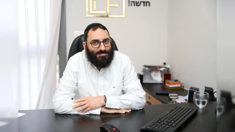  שחר וולף, עמית סגל ובכירי המערכת הכלכלית על במה אחת