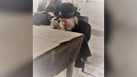 משגיח ישיבת קול תורה הגאון רבי אביעזר שפירא במצב קשה