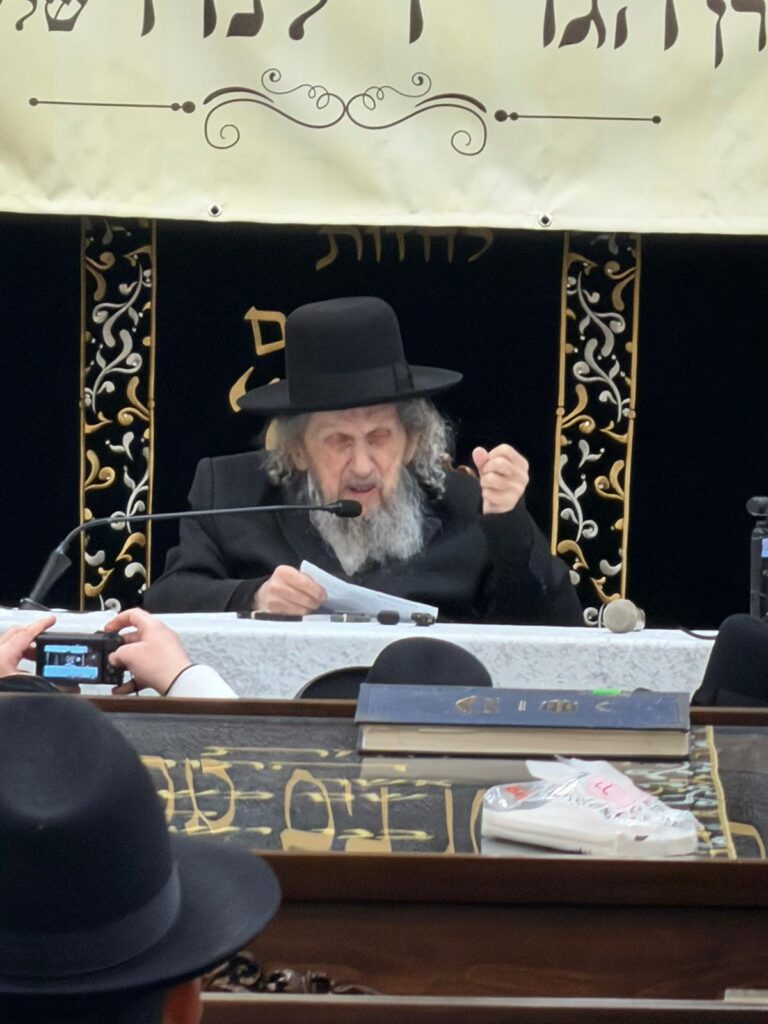 הגר"ד לנדו במעמד מיוחד בבית הכנסת משכן שמואל בפ"ת