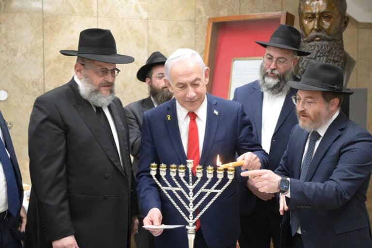 ראש הממשלה בהומור: "לא בדקתי אם יש באנטרקטיקה"