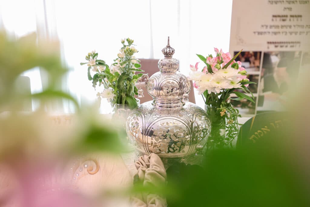 גלריה: הכנסת ספר תורה לבית המדרש סאווראן בירושלים