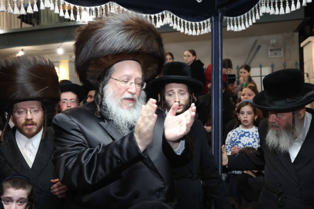 גלריה: הכנסת ספר תורה לבית המדרש סאווראן בירושלים