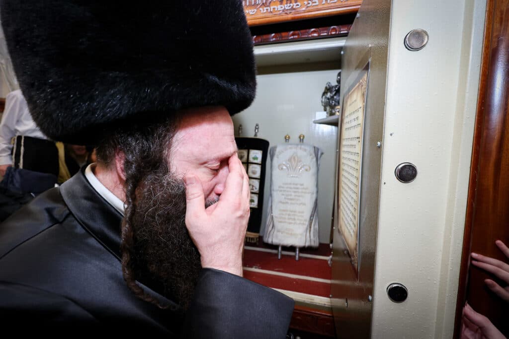 גלריה: הכנסת ספר תורה לבית המדרש סאווראן בירושלים