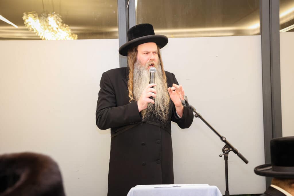 גלריה: הכנסת ספר תורה לבית המדרש סאווראן בירושלים