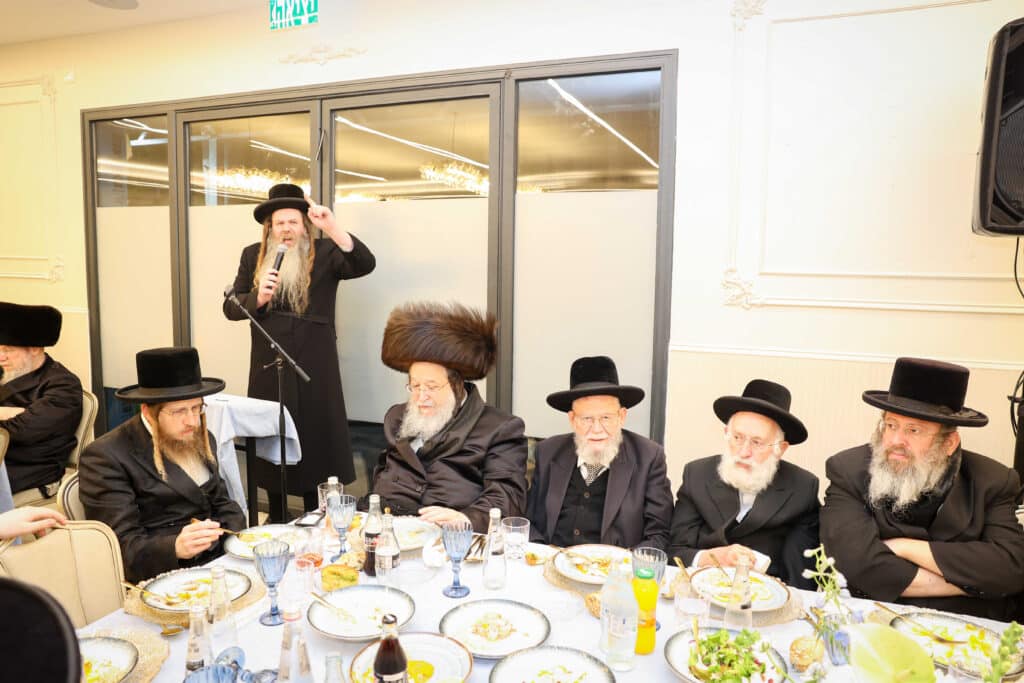 גלריה: הכנסת ספר תורה לבית המדרש סאווראן בירושלים