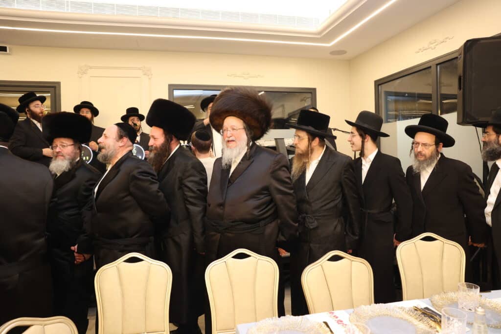 גלריה: הכנסת ספר תורה לבית המדרש סאווראן בירושלים