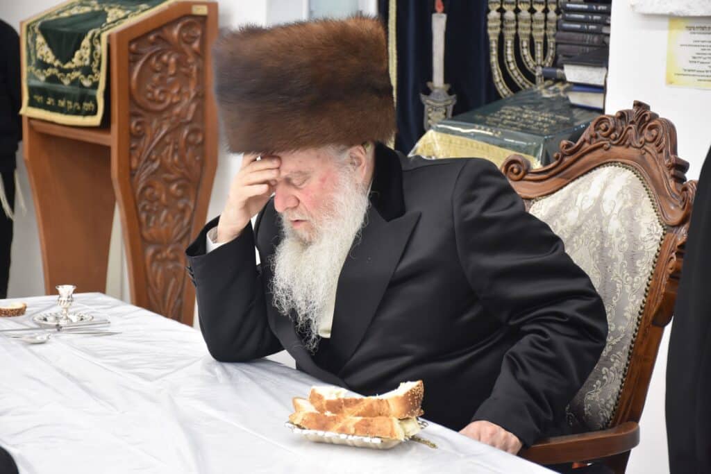 כ"ק אדמו"ר מוואסלוי שליט"א בעריכת טיש יארצייט