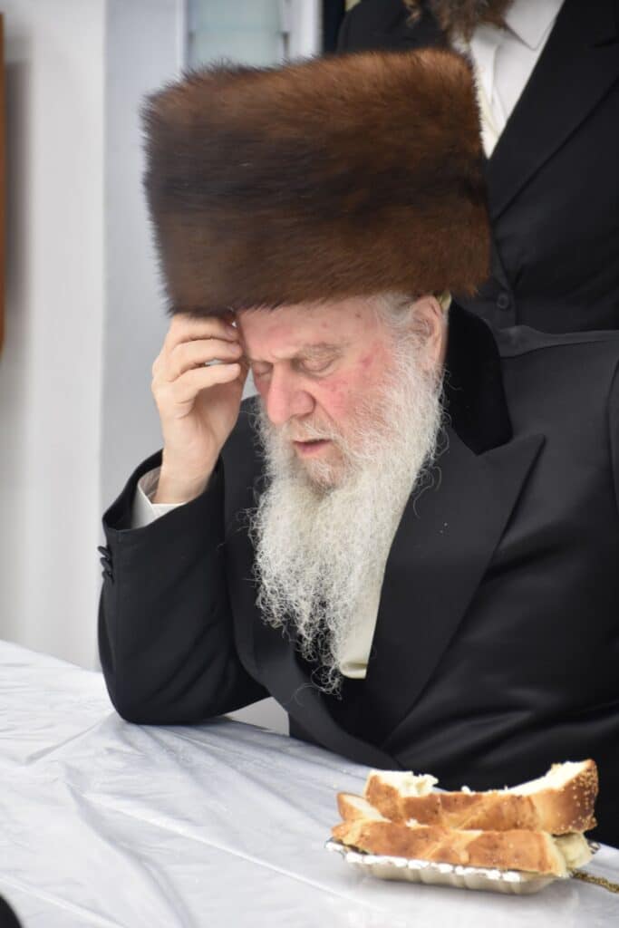 כ"ק אדמו"ר מוואסלוי שליט"א בעריכת טיש יארצייט