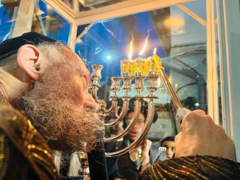 ההתבטאות המרגשת של הגר"ד קוק במעמד ההדלקה: צפו