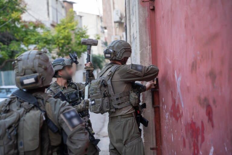 כוחות צה"ל סרקו מאות איתורים ועצרו מספר מחבלים – צפו