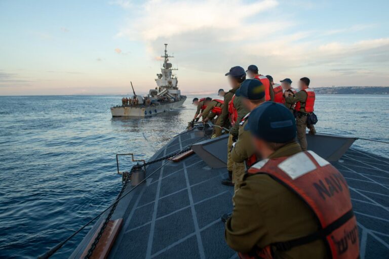 המבצע הנועז של שייטת 13 בלבנון נגד השייטת של חיזבאללה