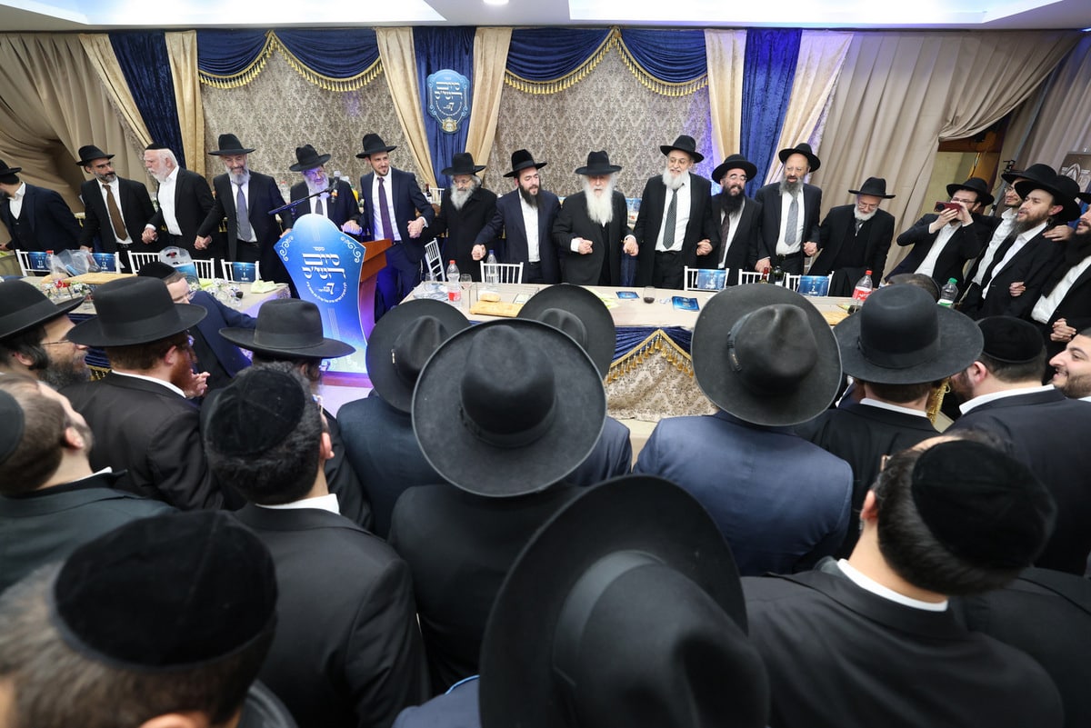 גלריה: מעמד סיום הש"ס המרכזי במוסדות "אורות חיים ומשה"