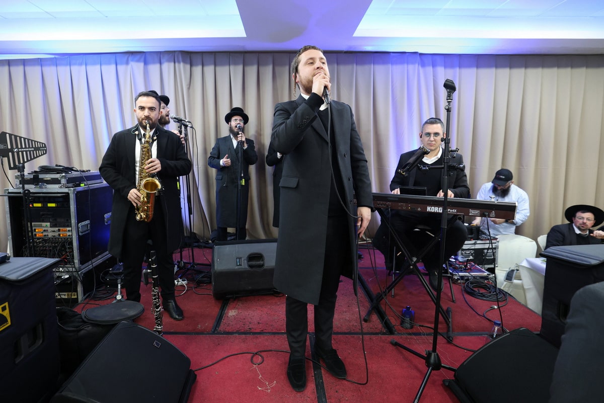 גלריה: מעמד סיום הש"ס המרכזי במוסדות "אורות חיים ומשה"